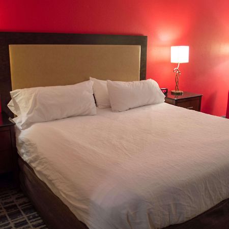 Baymont By Wyndham Ferndale/Royal Oak Hotel Bagian luar foto